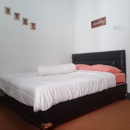 Brak Homestay Проболинго Номер фото